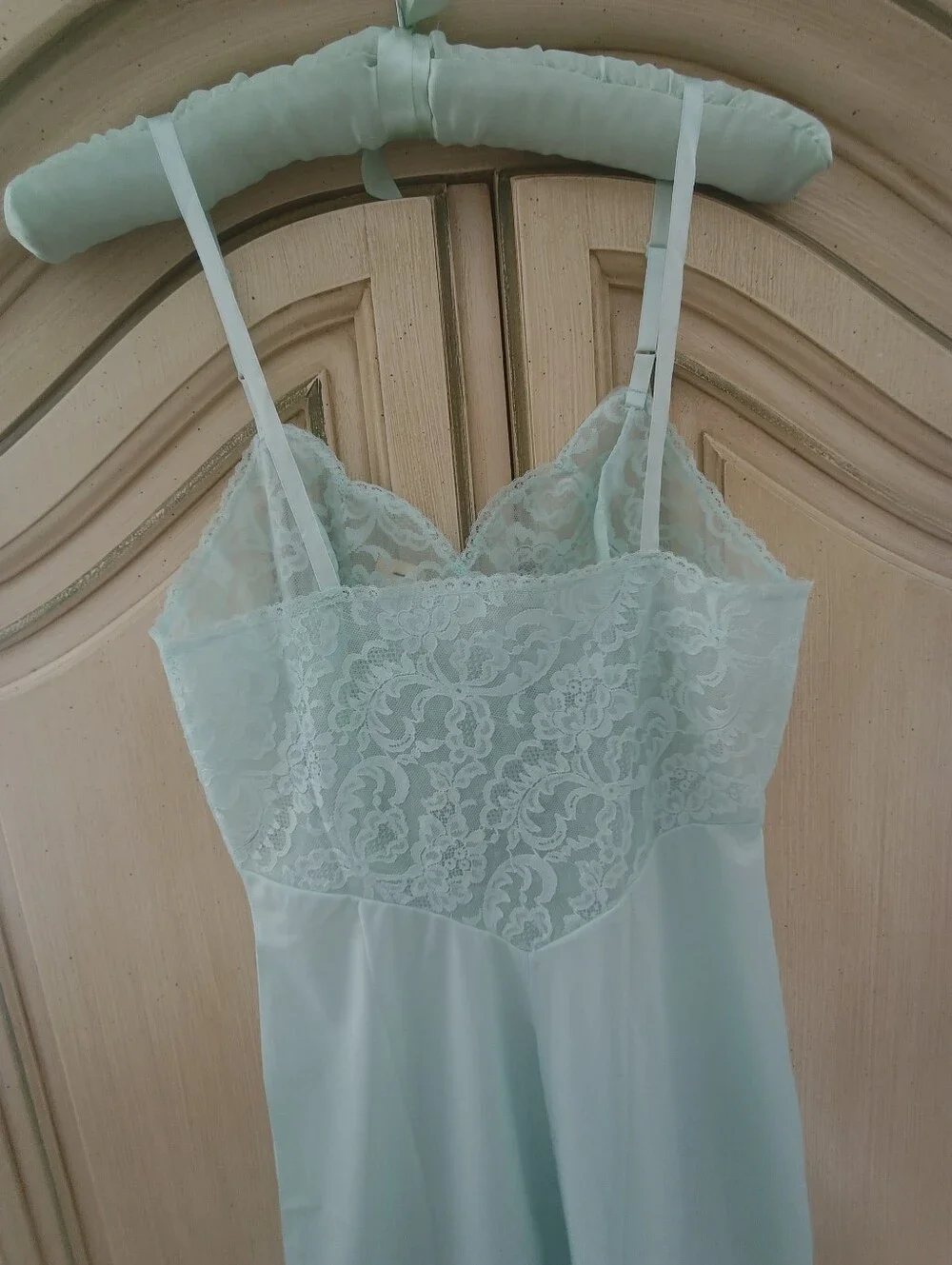 STUNNING, UNWORN, NWT MINT GREEN " VANITY FAIR" MYLON AND  LACE FULL SLIP! - Picture 9 of 16